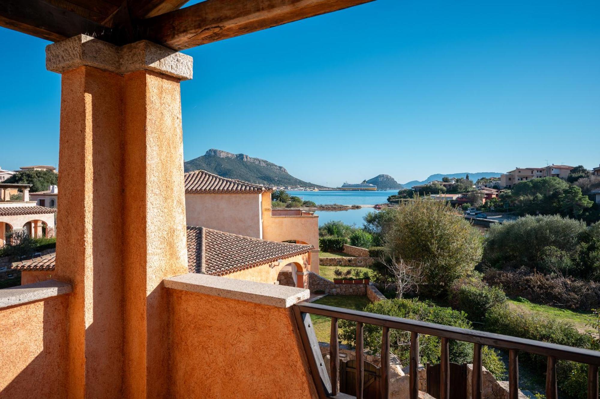 Villaggio Perlacea - Your House In Sardinia Гольфо-Аранчи Экстерьер фото